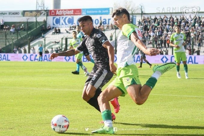 Sarmiento enfrenta a Defensa y Justicia en busca de los tres puntos