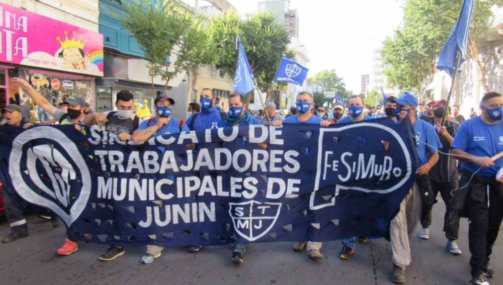 Municipales deciden si aceptan el incremento salarial propuesto por el municipio