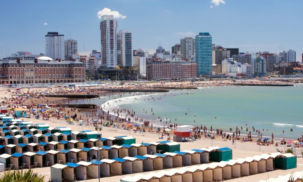 Temporada de verano: ya se conocen los precios de las carpas en Mar del Plata