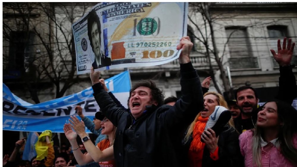 Milei fue claro y contundente: ¿Cuánto tiempo de llevará dolarizar en Argentina?