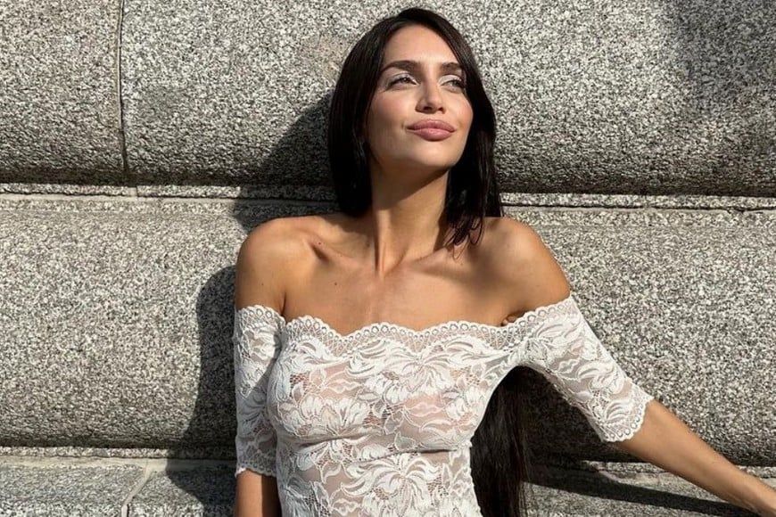ZAIRA NARA RENUNCIO AL BAILANDO