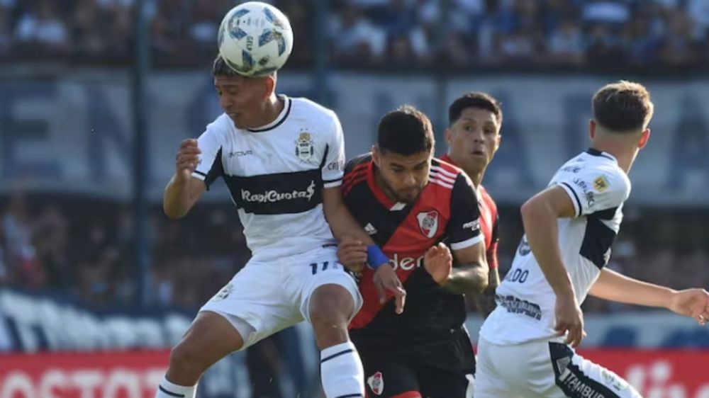 RIVER LO DIO VUELTA Y LE GANÓ A GIMNASIA