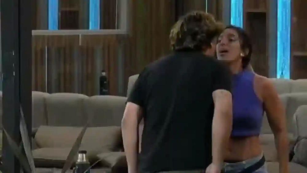 Fuerte cruce entre Cata y Emma en Gran Hermano: -El domingo te vas, p...-