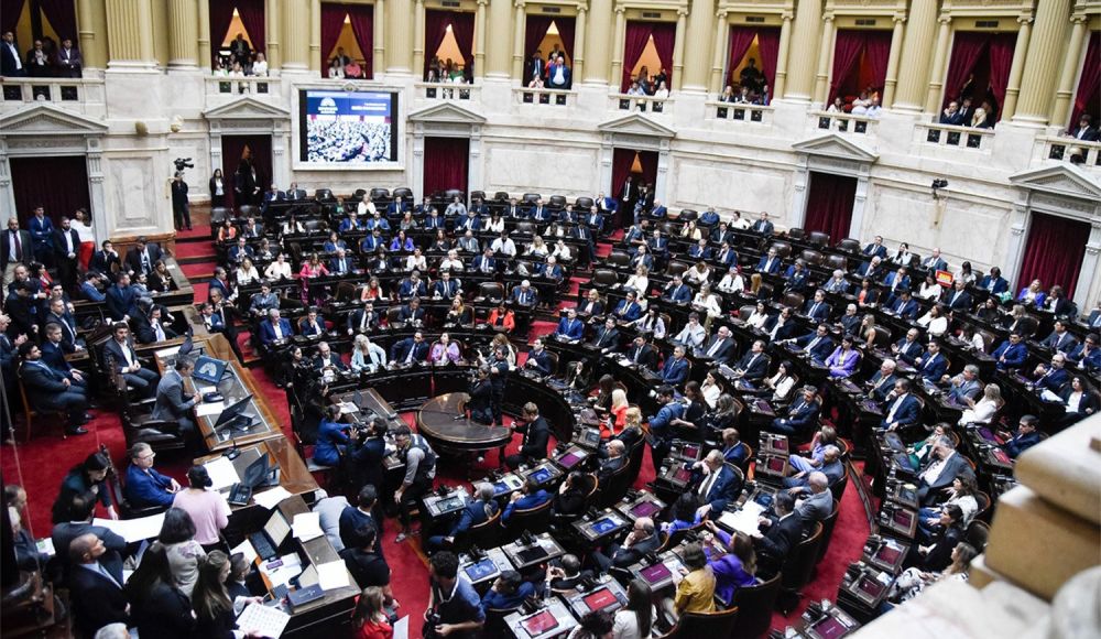 El Gobierno logró el quorum y la Ley Bases se debate mañana