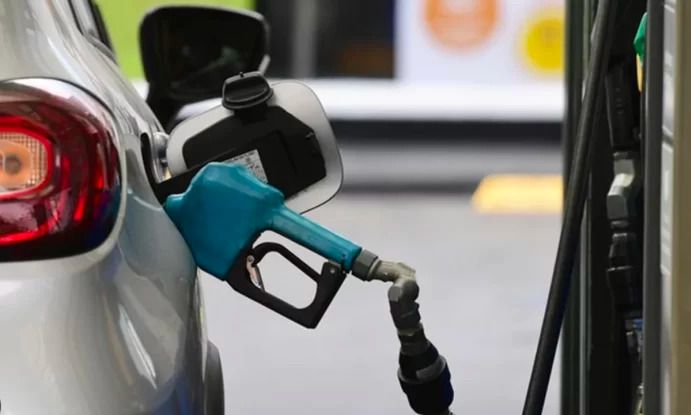 El Gobierno aumentó el impuesto a los combustibles y la nafta subió 6,5%