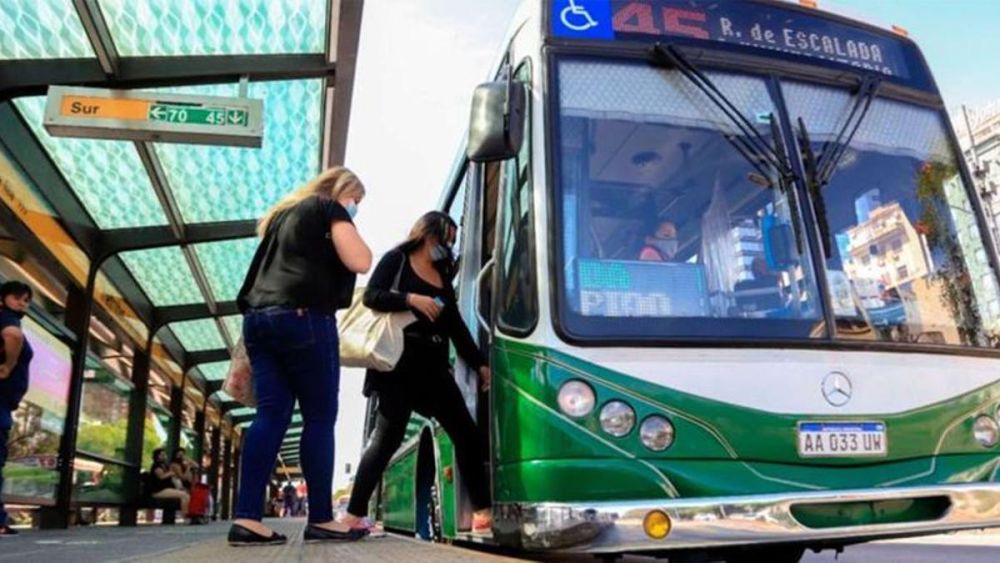 El Gobierno decidió eliminar un fondo que subsidiaba a empresas de colectivo en el interior