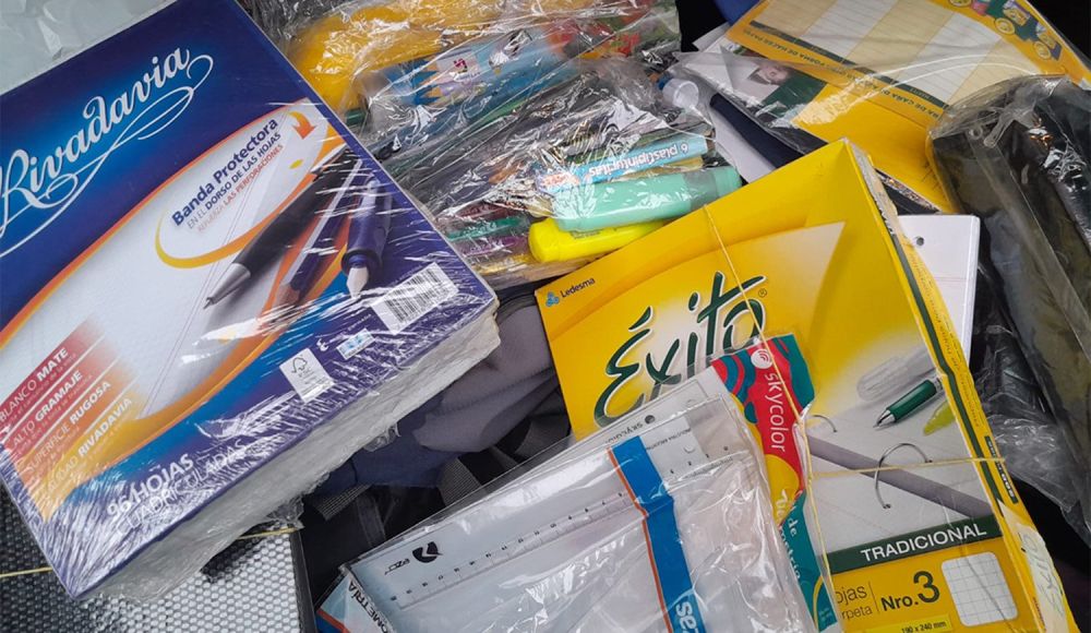 La Plata Solidaria finalizó su colecta anual de útiles escolares