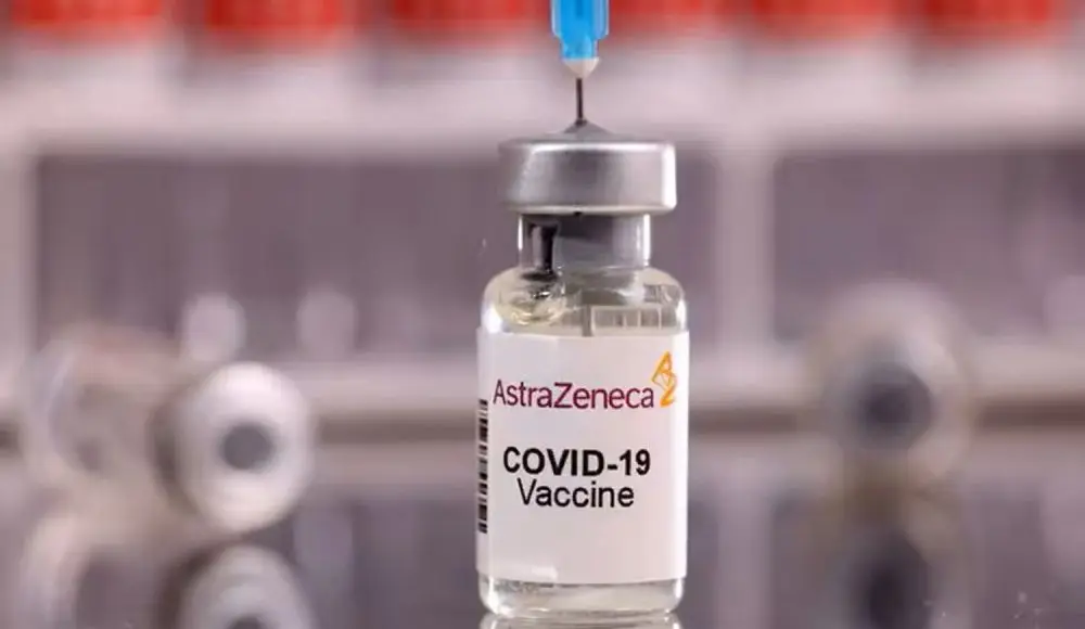 AstraZeneca admitió que su vacuna contra la Covid-19 puede causar efectos secundarios poco frecuentes