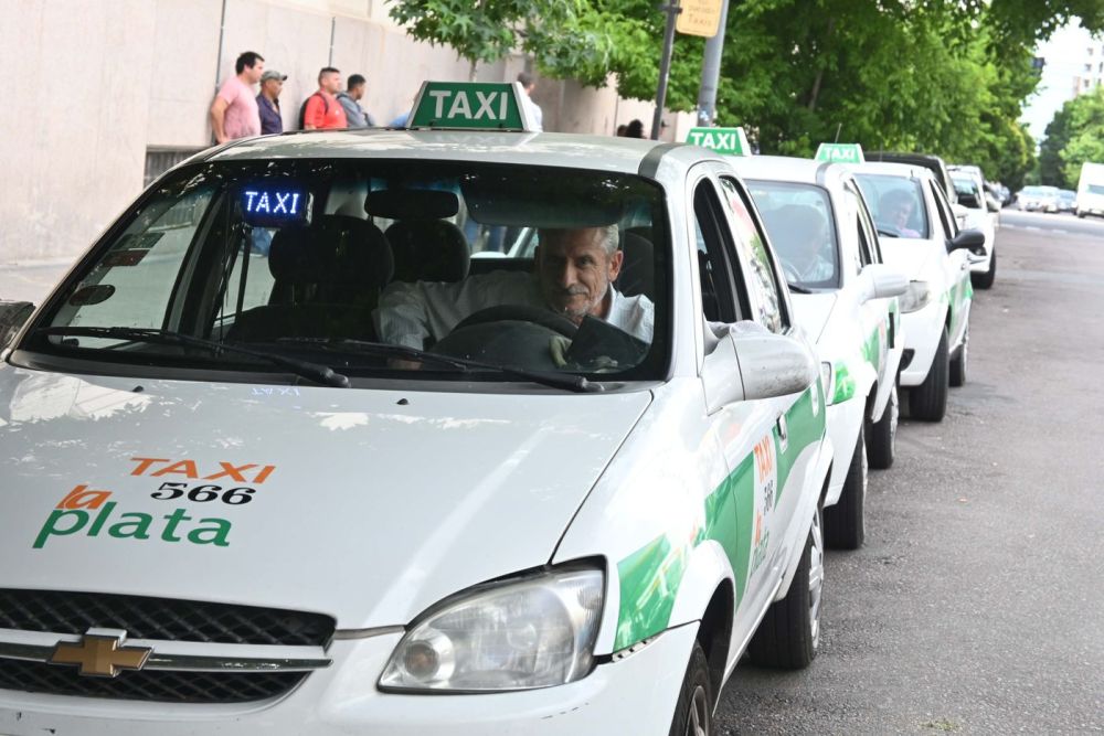 Los taxistas de La Plata van a la Justicia por la restricción en la venta de GNC