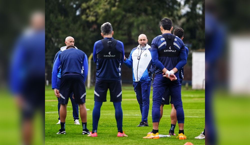 Gimnasia piensa en Barracas