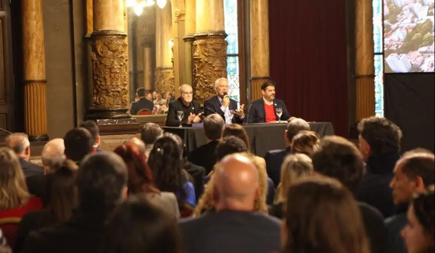 Alak impulsa la modernización del Código de Ordenamiento Urbano junto a un reconocido urbanista