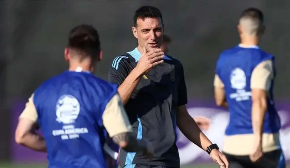 Scaloni cerro la lista de la Selección con varias bajas