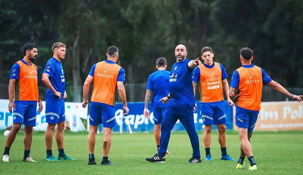 Gimnasia dio vuelta la página y puso la mira en Boca