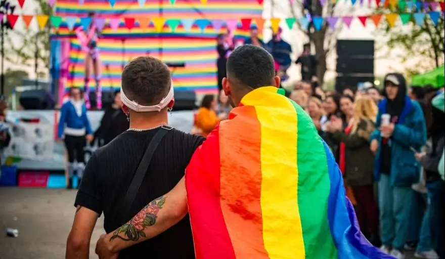 Marcha del Orgullo: cantarán en vivo Valeria Lynch, Taichu y más