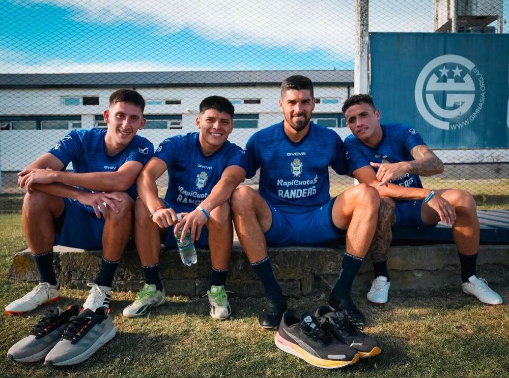 Gimnasia se sube al Buquebus y cruza el charco