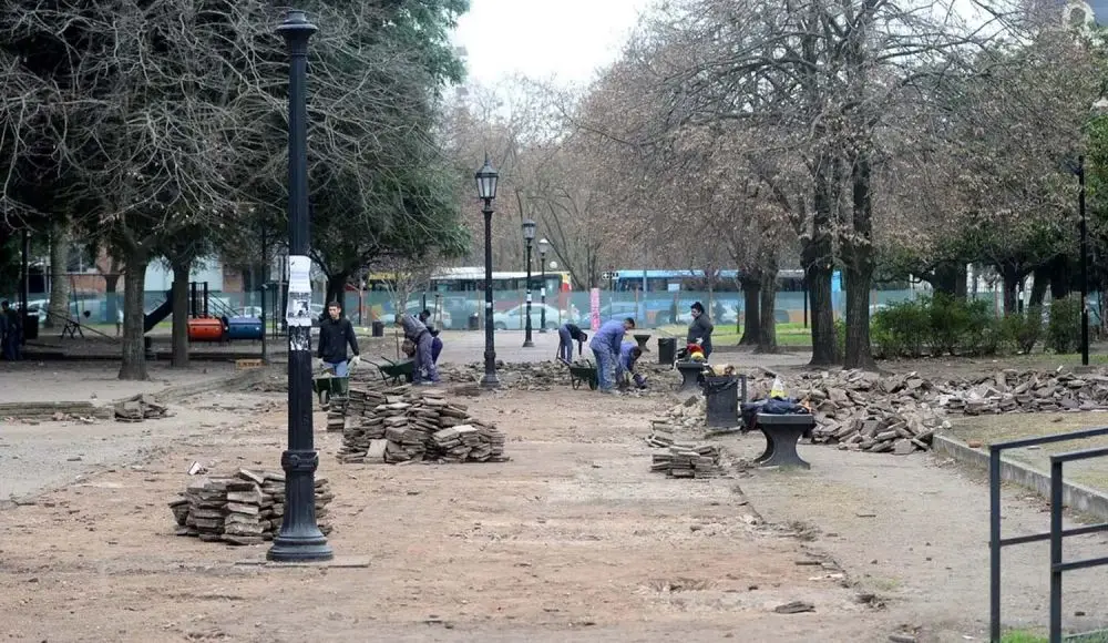 Confirman cuando reabrirán las plazas céntricas