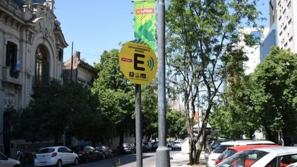 Ya rige el nuevo horario del estacionamiento medido