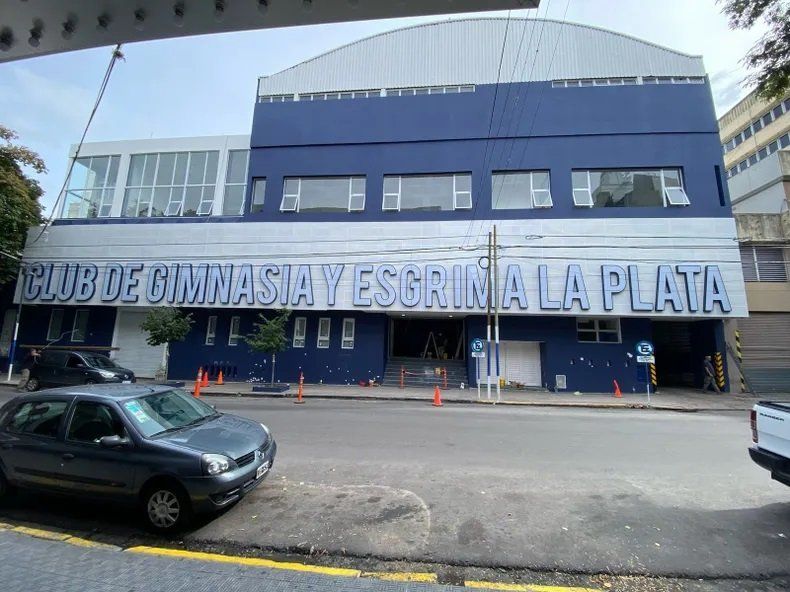 Gimnasia reinaugura su sede social