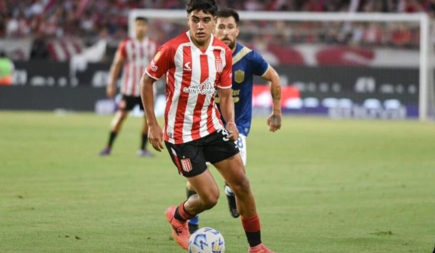 Tobio Burgos se pierde el Clásico frente a Gimnasia: ¿Cuándo puede volver a jugar?