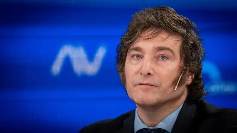 Milei habló sobre la medida que busca liberar los dólares del colchón