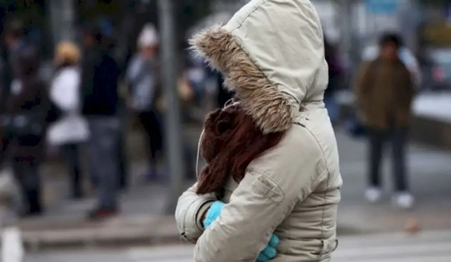 Alerta por ola polar en La Plata: cuándo bajarán las temperaturas y qué día podría nevar