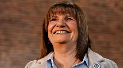 Patricia Bullrich quiere que la Policía Federal sea el FBI argentino y patrulle las redes sociales sin autorización judicial
