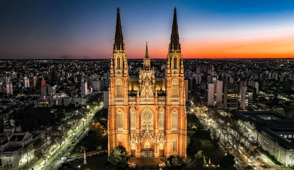 La Catedral de La Plata, epicentro cultural en las vacaciones de invierno