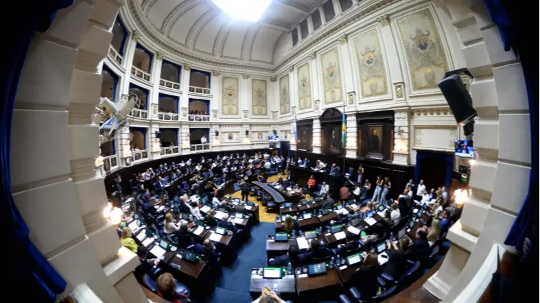 La sesión en la Legislatura bonaerense para tratar el endeudamiento se prorrogó por tiempo indeterminado