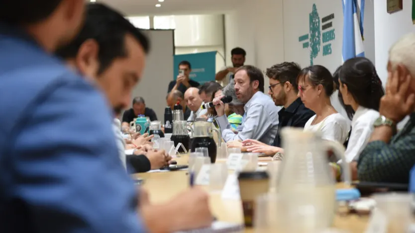 Paritarias: los estatales de ATE presionan para que la Provincia reabra la negociación de manera urgente