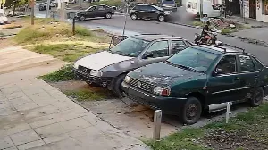 Un joven de 18 años perdió el control de su auto y mató a un hombre frente a su mujer y sus hijas