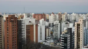 Dos de cada diez familias entraron en deudas por las expensas en la provincia