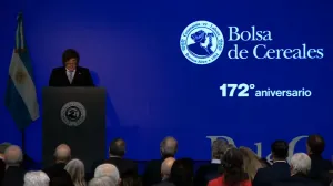 Javier Milei anunció una baja en las retenciones para el trigo, la cebada y la soja