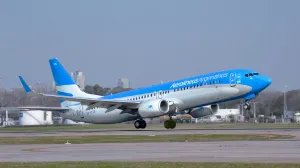 La Justicia estadounidense obliga a la Argentina a pagar USD 390 millones por la nacionalización de Aerolíneas