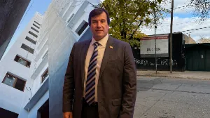 Denuncias y falta de respuestas: compradores de Ductor Desarrollos señalan a Pablo Gabriel Miguez por demoras en obras clave