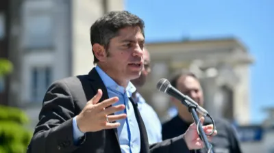 Kicillof suspendió su viaje a China por la visita del papa León XIV a la Argentina