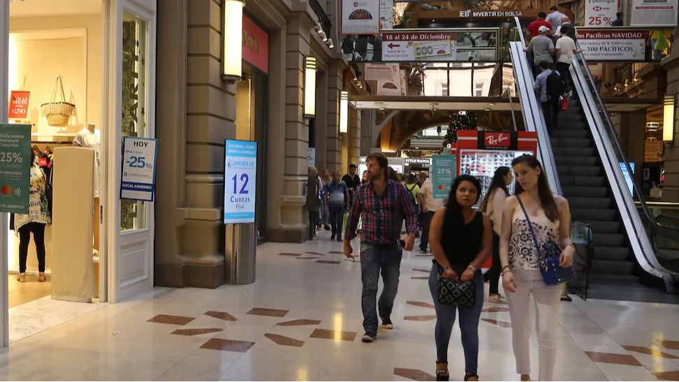 Indumentaria en crisis: aumentan las importaciones y caen las ventas