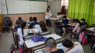 La Provincia ofertó el 6% de aumento a los docentes y los gremios preparan una respuesta